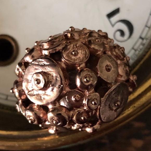 Oscar De La Renta Rose Gold Colored Statement Ring - Picture 1 of 8